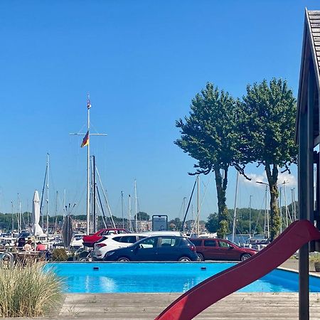 Hausboot Mit Traumlage In Luebeck-Travemuende Hotel Eksteriør billede