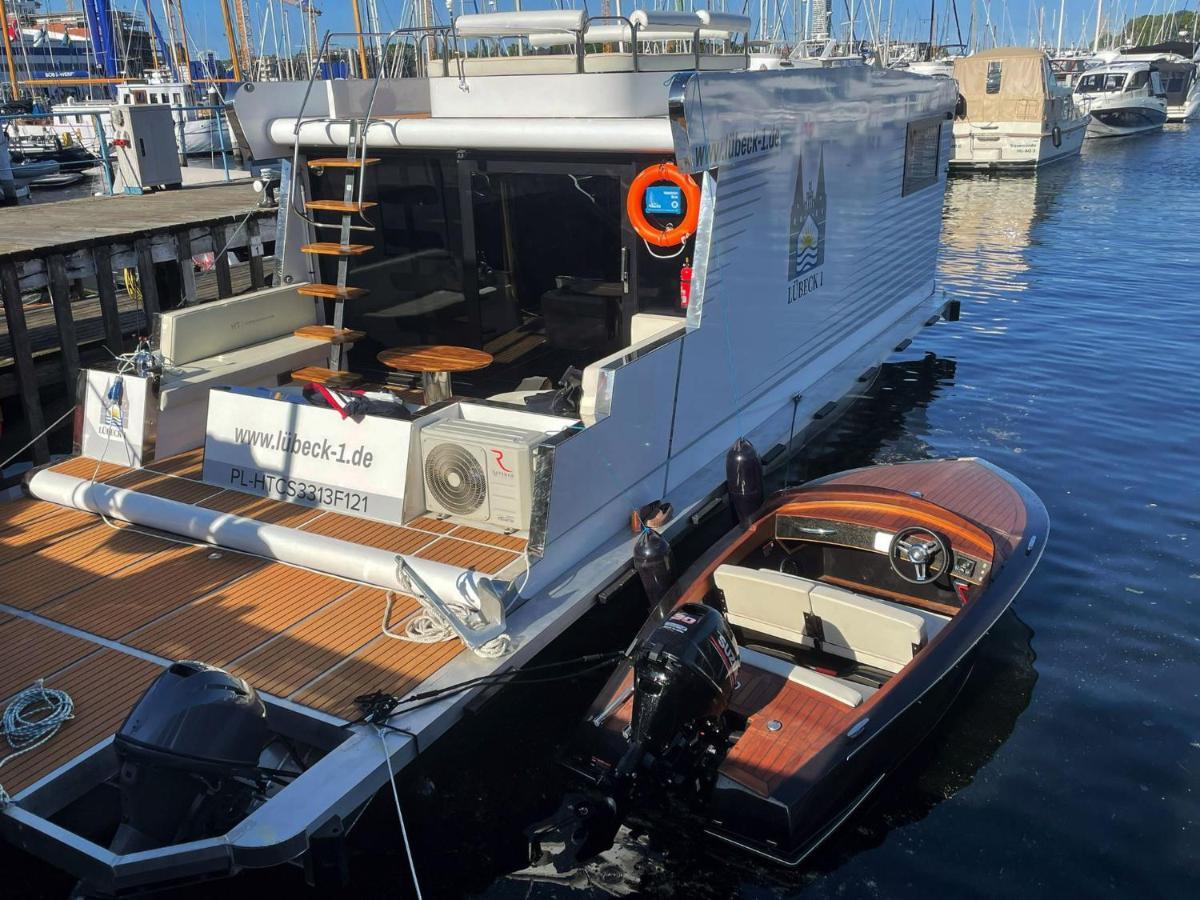 Hausboot Mit Traumlage In Luebeck-Travemuende Hotel Eksteriør billede