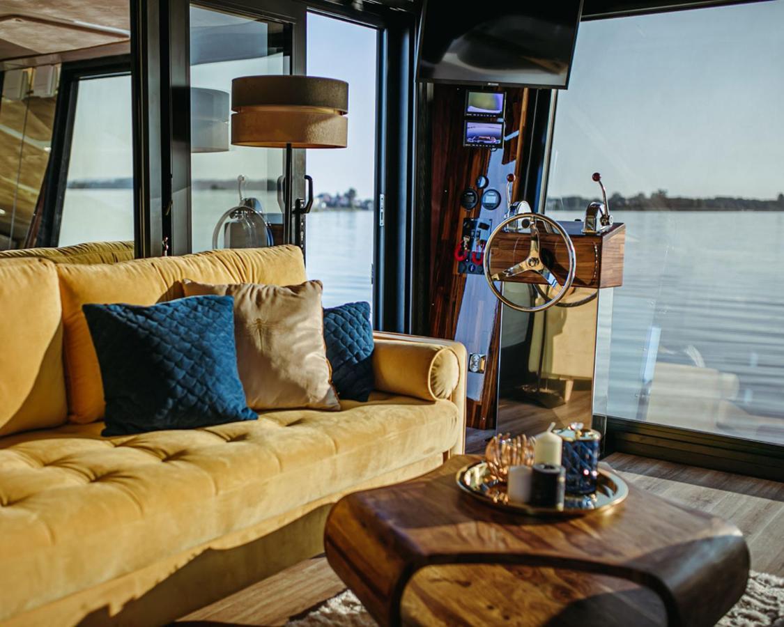 Hausboot Mit Traumlage In Luebeck-Travemuende Hotel Eksteriør billede