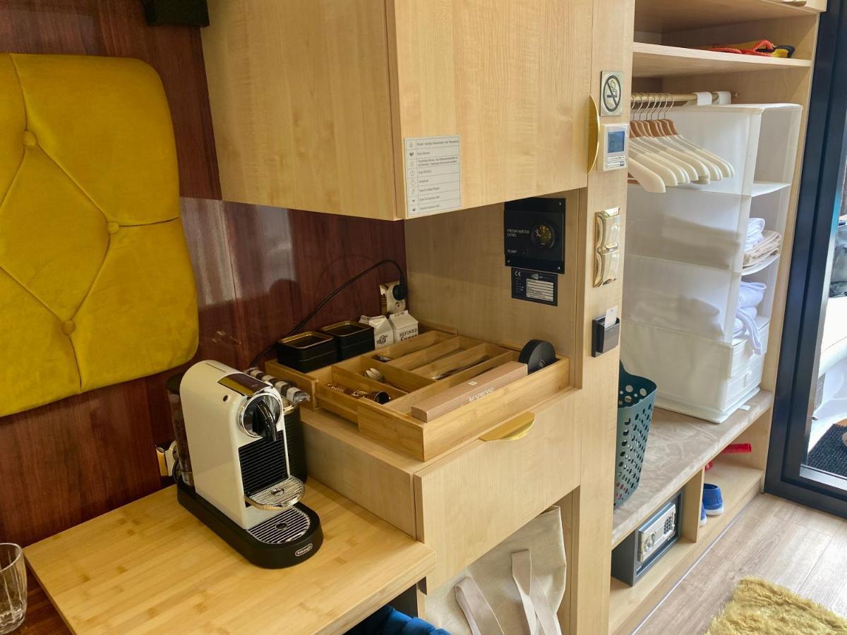 Hausboot Mit Traumlage In Luebeck-Travemuende Hotel Eksteriør billede