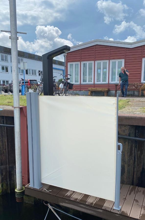 Hausboot Mit Traumlage In Luebeck-Travemuende Hotel Eksteriør billede