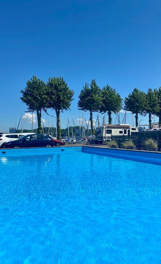 Hausboot Mit Traumlage In Luebeck-Travemuende Hotel Eksteriør billede